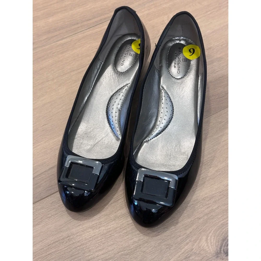 Bandolino Theda Black Patent Wedge Pumps Buckle Round Toe Shoes Women 9M BDTHEDA